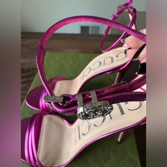 Gucci Metallic Pink Ankle Strap Sandals - Picture 4 of 8